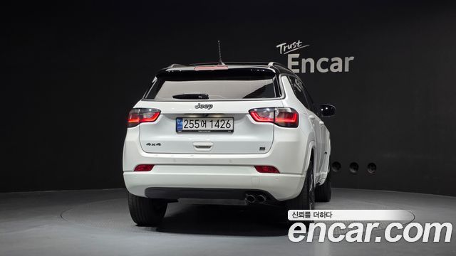 Jeep Compass S 2.4 AWD — пробег 27 358 км — фото 4 из 5