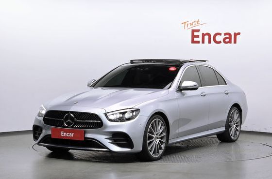 Mercedes-Benz E-Class E350 4MATIC AMG Line — пробег 52 731 км — фото 1 из 5