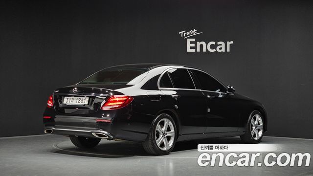 Mercedes-Benz E-Class из Кореи Encar