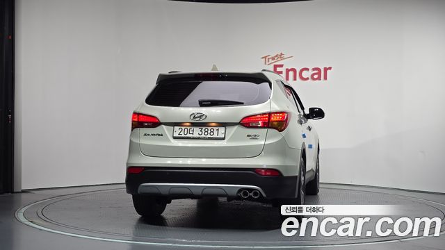 Hyundai Santafe Diesel(e-VGT) 2.2 4WD Premium — пробег 178 399 км — фото 4 из 5