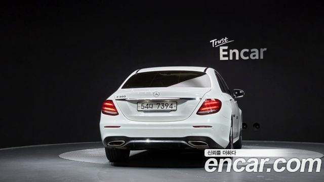 Mercedes-Benz E-Class E300 AMG Line — пробег 87 758 км — фото 4 из 5