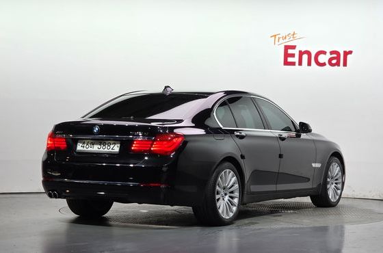 BMW 7-Series 730d xDrive — пробег 108 544 км — фото 2 из 5