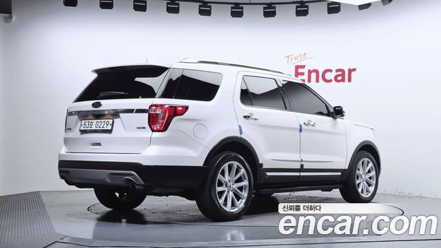 Ford Explorer 2.3 Limited 4WD 5th — пробег 77 671 км — фото 2 из 5