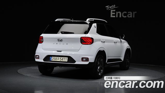 Hyundai Venue из Кореи Encar
