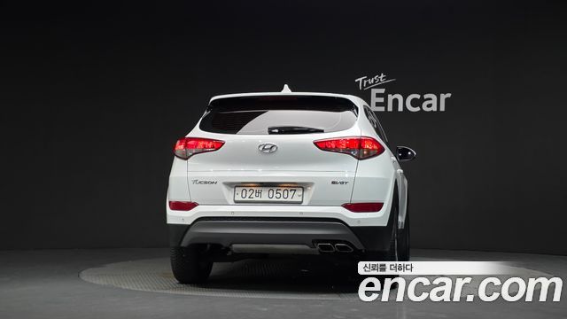 Hyundai Tucson Diesel 2.0 2WD Style — пробег 95 429 км — фото 4 из 5