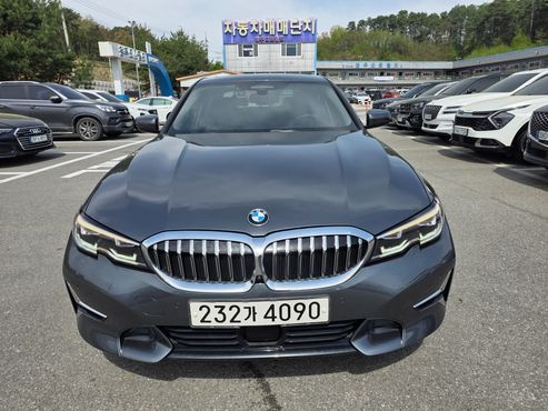 BMW 3-Series 320d Luxury — пробег 65 418 км — фото 2 из 5