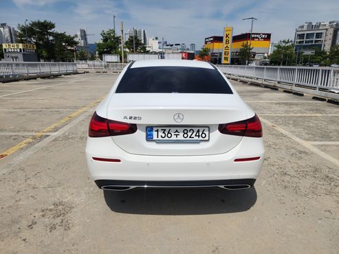 Mercedes-Benz A-Class A220 Sedan — пробег 17 457 км — фото 3 из 5