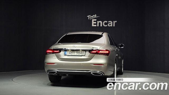 Mercedes-Benz E-Class из Кореи Encar