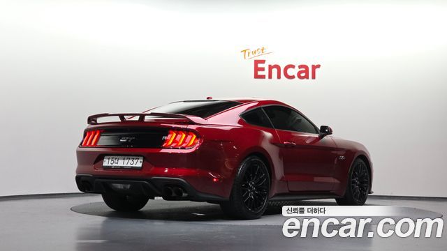 Ford Mustang GT Coupe — пробег 109 901 км — фото 2 из 5