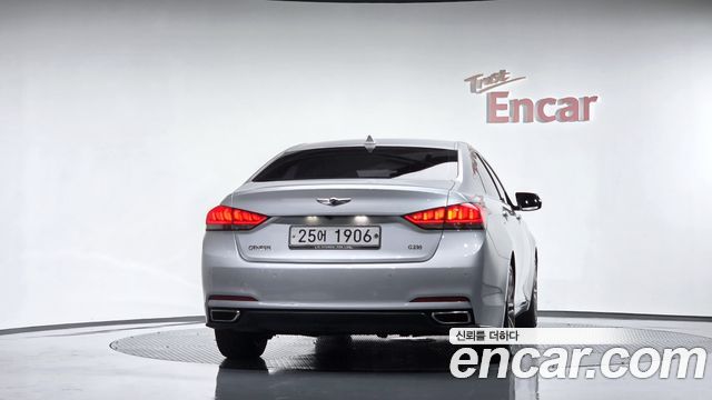 Hyundai Genesis из Кореи Encar