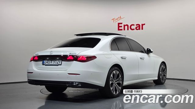 Mercedes-Benz E-Class из Кореи Encar