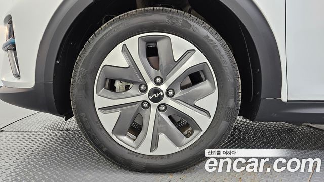 Kia Niro Prestige — пробег 129 849 км — фото 5 из 5