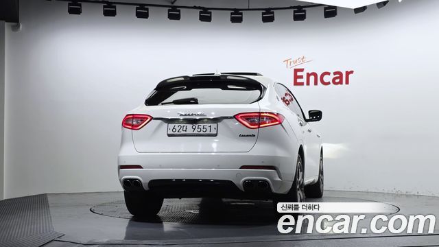 Maserati Levante 3.0 Diesel AWD Sport — пробег 124 448 км — фото 4 из 5