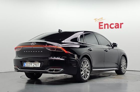 Hyundai Grandeur 3.3 Calligraphy — пробег 33 585 км — фото 2 из 5