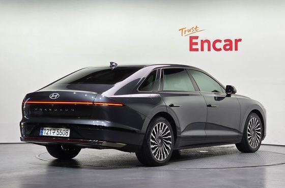 Hyundai Grandeur 2,5 Gasoline 2WD Calligraphy — пробег 32 336 км — фото 2 из 5