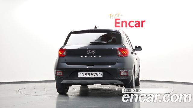 Hyundai Venue из Кореи Encar