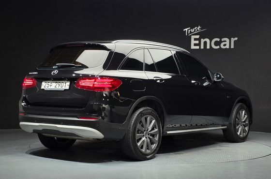 Mercedes-Benz GLC-Class GLC350e 4MATIC Premium — пробег 98 768 км — фото 2 из 5