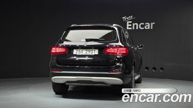 Mercedes-Benz GLC-Class GLC350e 4MATIC Premium — пробег 98 768 км — фото 4 из 5