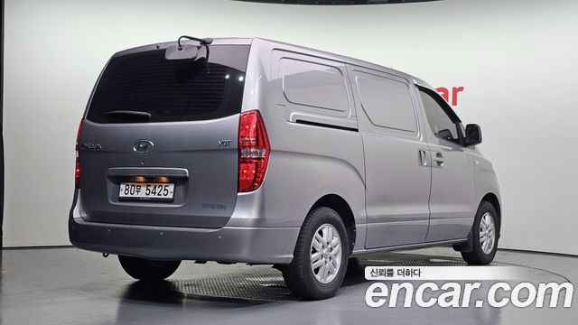Hyundai Starex Van 3-Seater Smart — пробег 119 982 км — фото 2 из 5