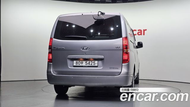 Hyundai Starex Van 3-Seater Smart — пробег 119 982 км — фото 4 из 5