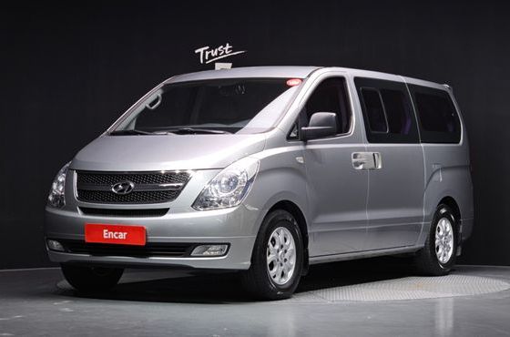 Hyundai Starex 12-Seater Wagon CVX Premium — пробег 180 080 км — фото 1 из 5