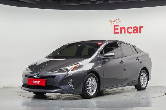 Toyota Prius 1.8 E — пробег 163 398 км — фото 1 из 5