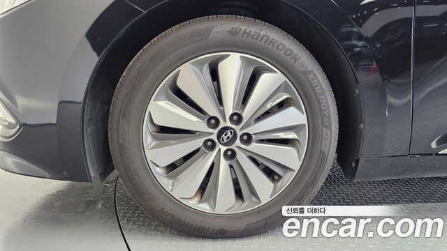 Hyundai Grandeur Premium Collection — пробег 205 819 км — фото 5 из 5
