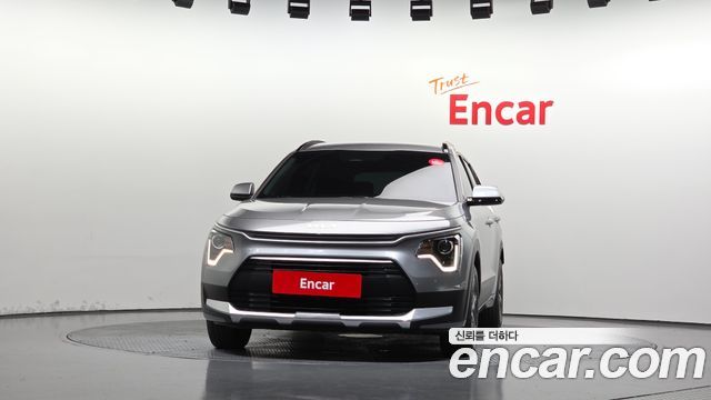 Kia Niro Trendy — пробег 35 205 км — фото 3 из 5