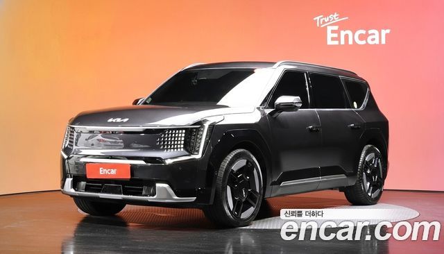 Kia EV9 Long Range 4WD Earth — пробег 32 189 км — фото 1 из 5