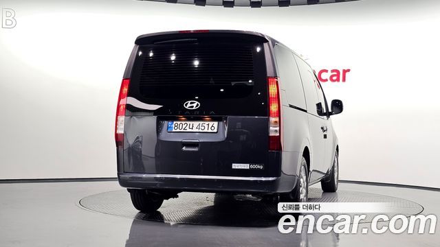 Hyundai Staria Cargo 5-Seater Modern — пробег 173 950 км — фото 4 из 5