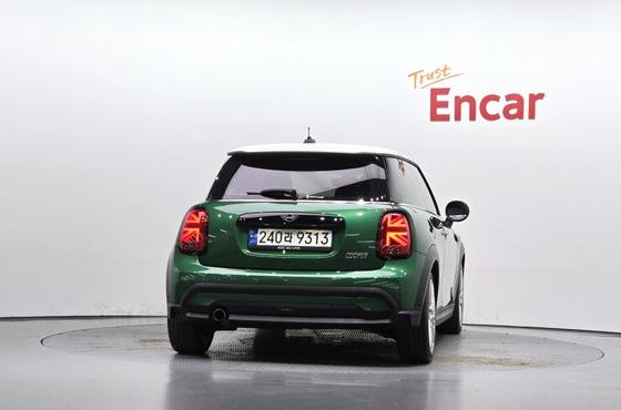 Mini Cooper Classic Third Generation — пробег 48 615 км — фото 4 из 5