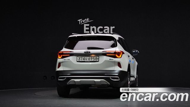Kia Seltos из Кореи Encar