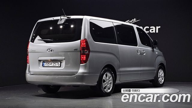 Hyundai Starex Wagon 12-Seater Smart — пробег 74 982 км — фото 2 из 5