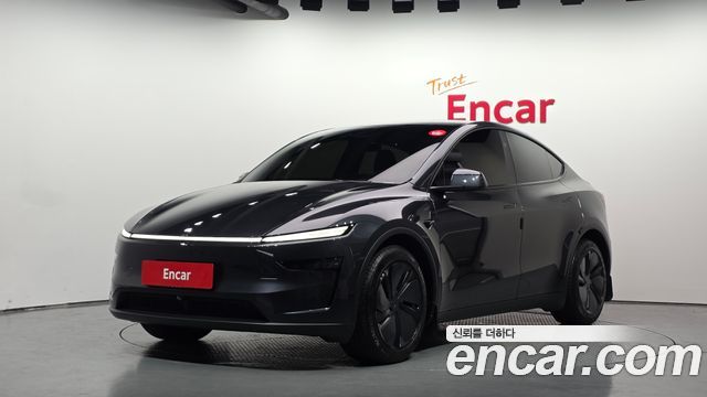 Tesla Model Y Long Range AWD — пробег 27 748 км — фото 1 из 5