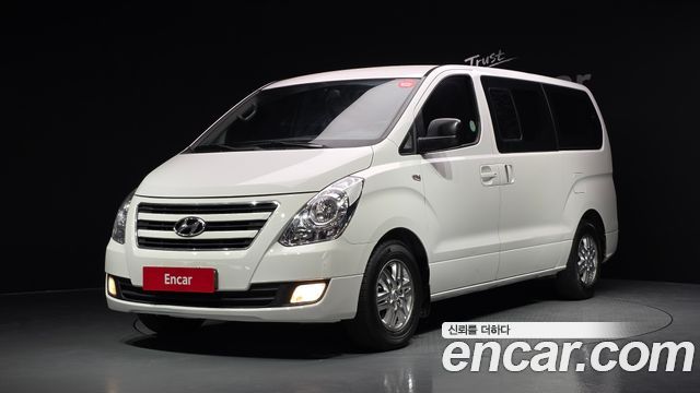 Hyundai Starex 12-Seater Wagon Smart — пробег 193 575 км — фото 1 из 5