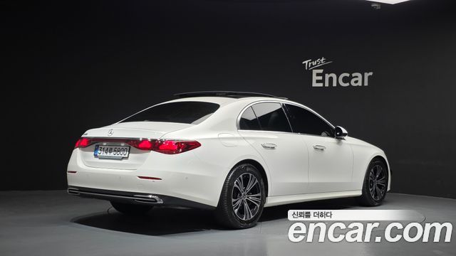 Mercedes-Benz E-Class из Кореи Encar