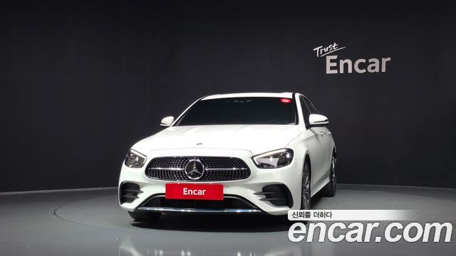 Mercedes-Benz E-Class E220d 4MATIC AMG Line — пробег 95 090 км — фото 3 из 5