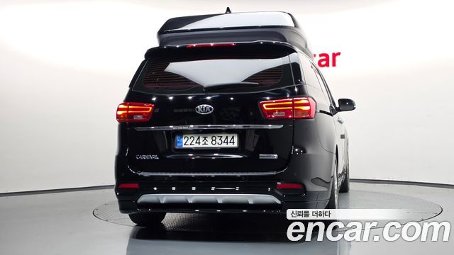Kia Carnival из Кореи Encar