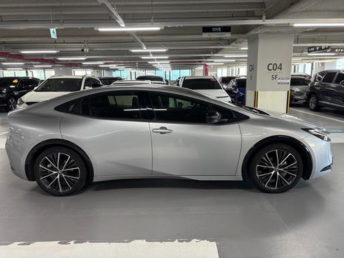 Toyota Prius 2.0 XLE — пробег 71 340 км — фото 3 из 5