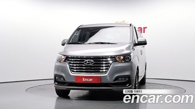 Hyundai Starex Urban 9-Seater Exclusive — пробег 96 521 км — фото 3 из 5