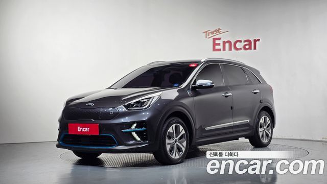 Kia Niro Noblesse — пробег 88 760 км — фото 1 из 5