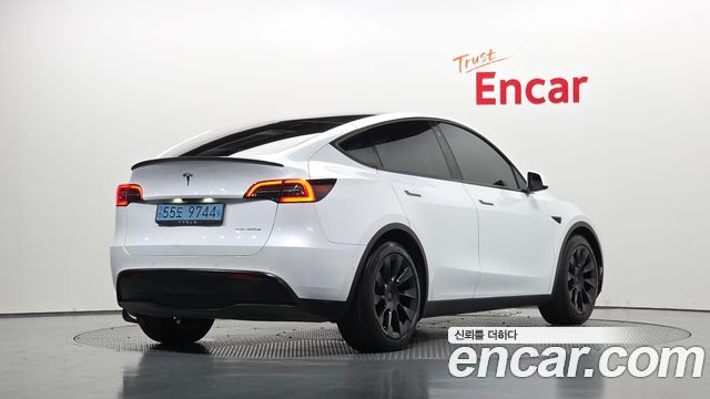 Tesla Model Y Long Range AWD — пробег 93 543 км — фото 2 из 5