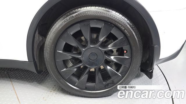 Tesla Model Y Long Range AWD — пробег 93 543 км — фото 5 из 5
