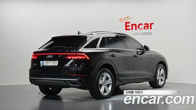 Audi Q8 45 TDI Quattro Premium — пробег 69 658 км — фото 2 из 5