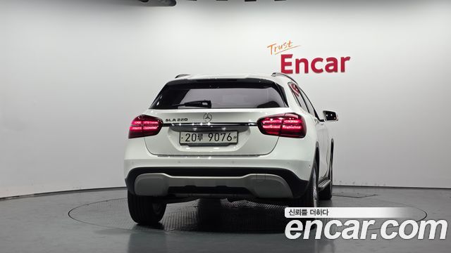 Mercedes-Benz GLA-Class из Кореи Encar
