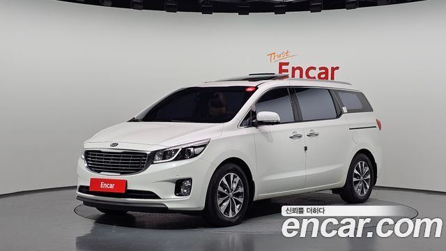 Kia Carnival 11-seater Noblesse — пробег 201 590 км — фото 1 из 5