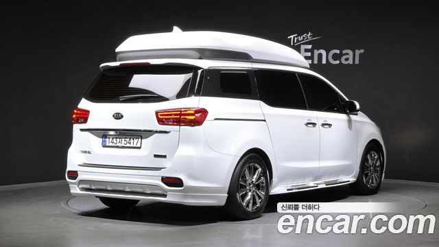 Kia Carnival из Кореи Encar