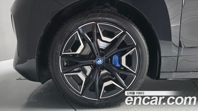 BMW iX xDrive50 Sports Plus — пробег 87 337 км — фото 5 из 5