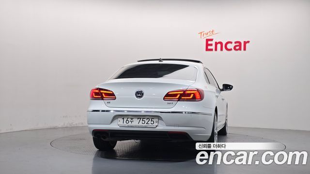 Volkswagen CC 2.0 TSI — пробег 83 765 км — фото 4 из 5
