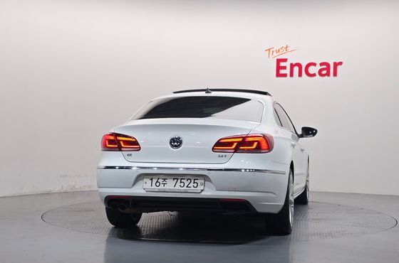 Volkswagen CC 2.0 TSI — пробег 83 765 км — фото 4 из 5
